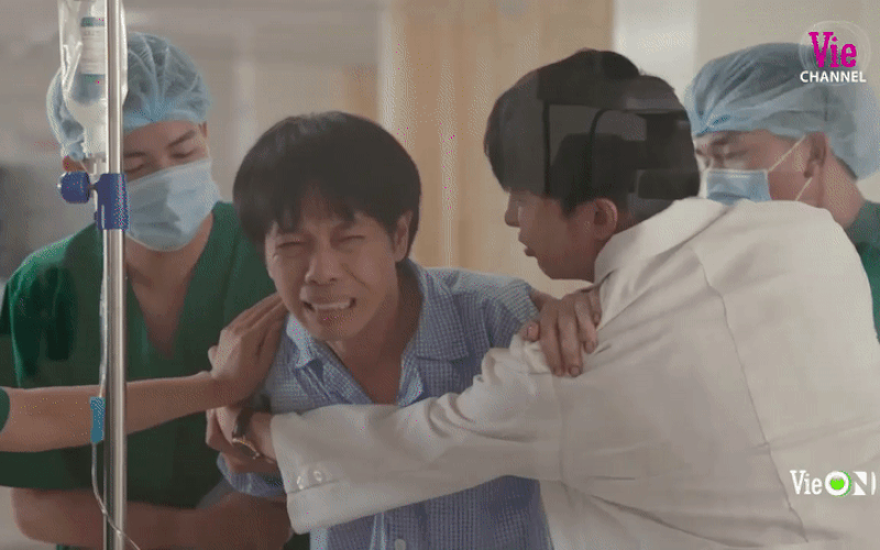 Anh Ngọc sốc nặng khi phát hiện Dư nguy kịch trong Cây Táo Nở Hoa tập 68