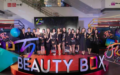 Beauty Box hội tụ nhiều thương hiệu và dàn beauty blogger đình đám
