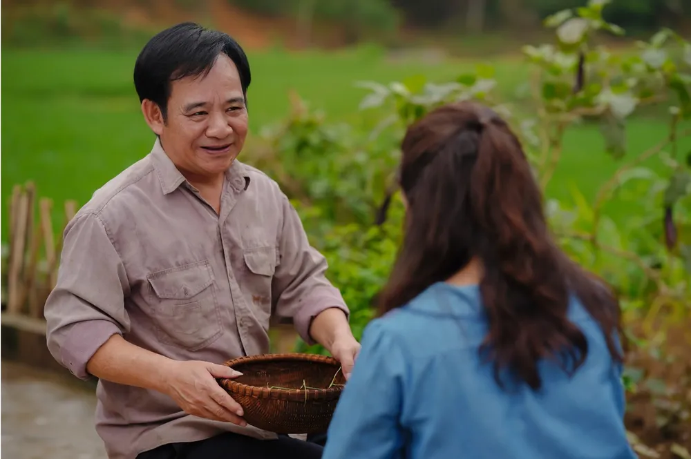 Kịch bản phim ‘Chạm Vào Hạnh Phúc’ bi kịch hóa đến mức vô lý - ảnh 0 kich ban phim cham vao hanh phuc bi kich hoa den muc vo ly - anh 0
